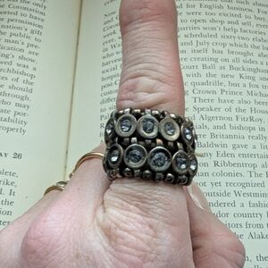 Vintage 90s Style Stretch Bronze Ring with Clear Stones
